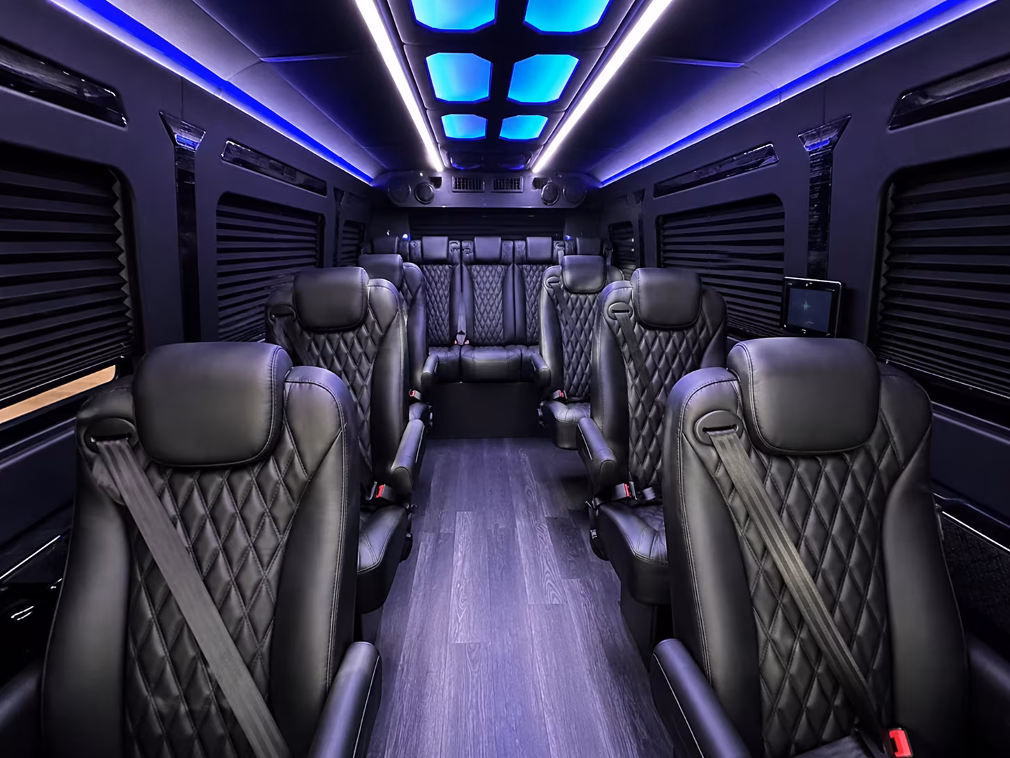 arrange transportation for your next airport transfer 3